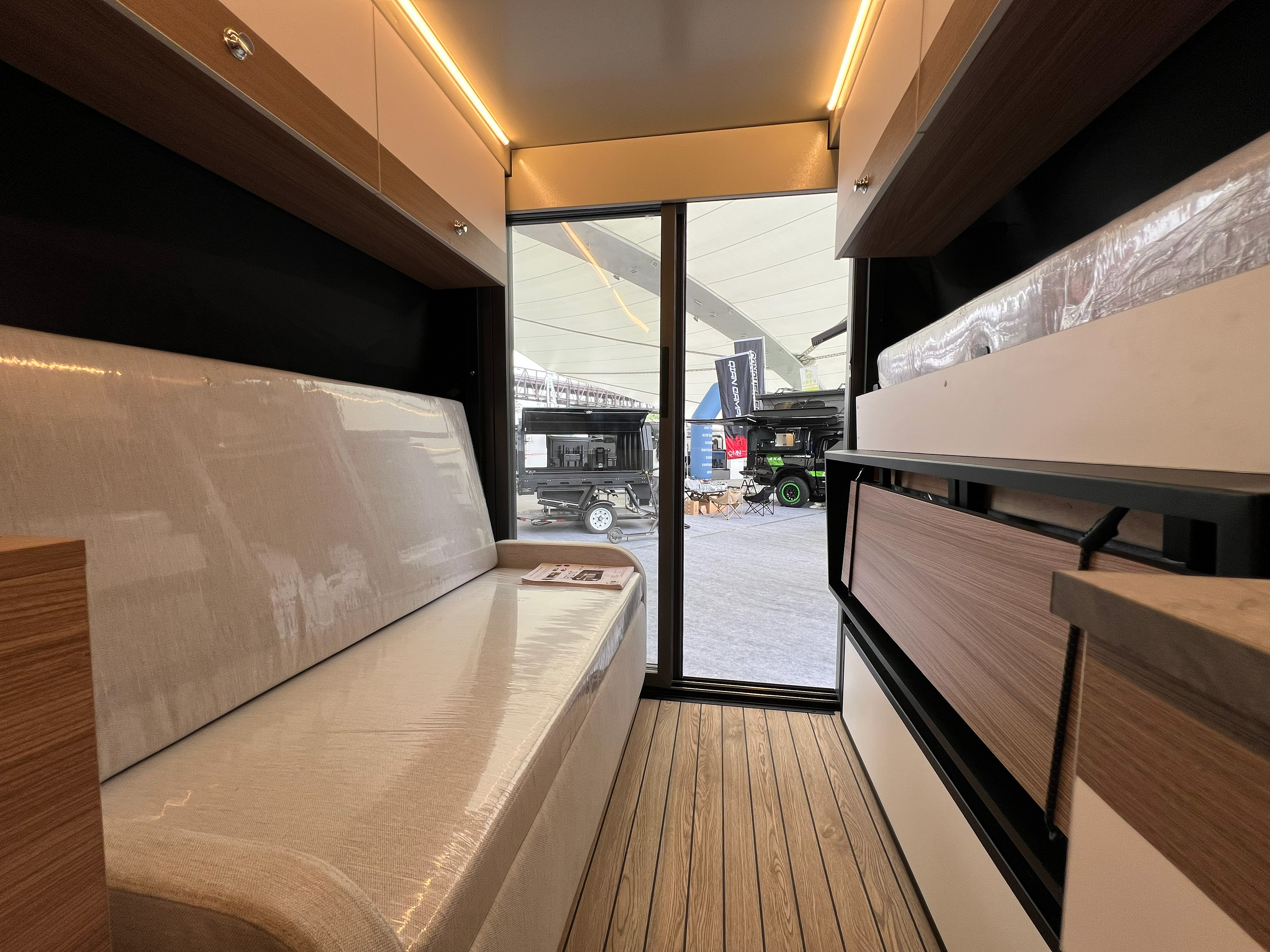 Van Life: Adventure and Everyday Comfort on the Road