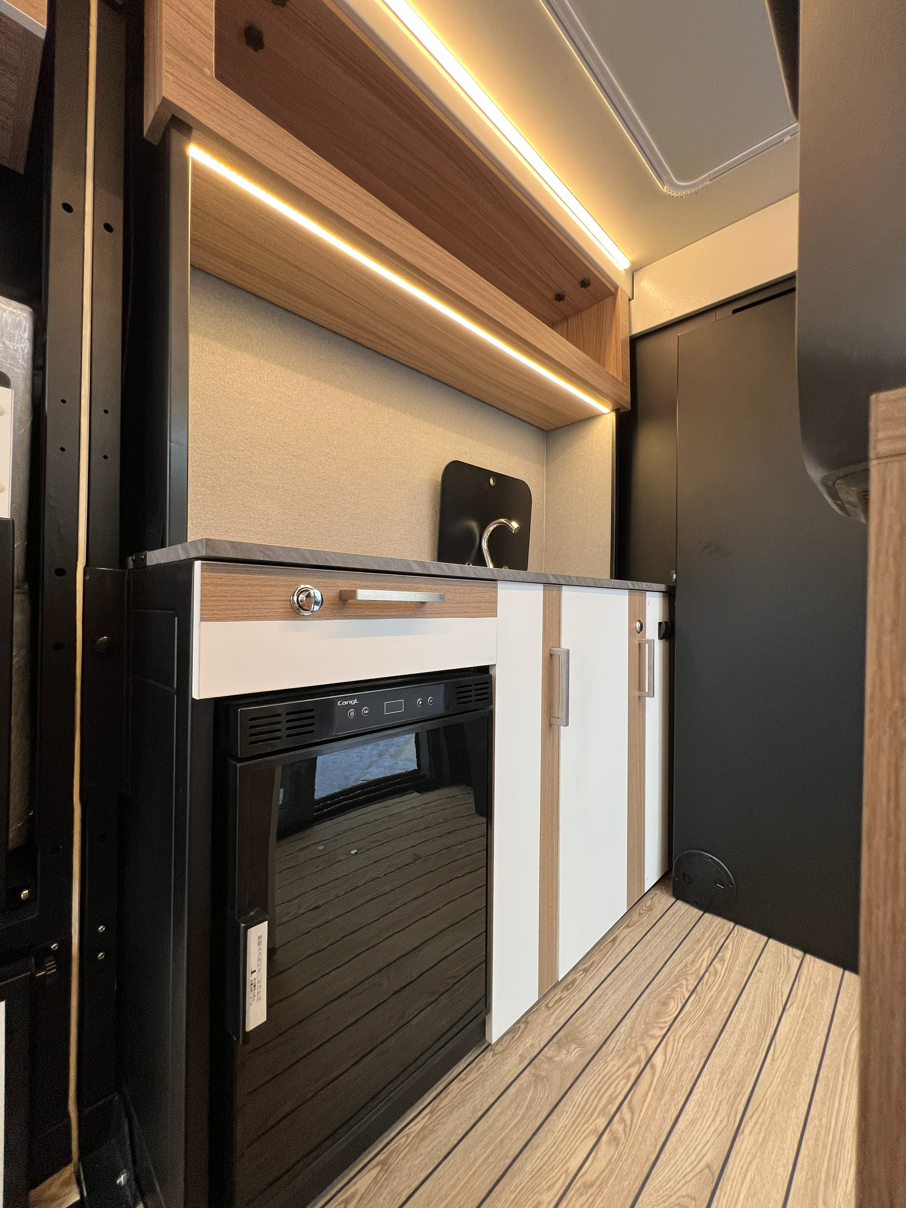 Is Van Life Really That Good? Is a Modular Camper Right for Ordinary People?