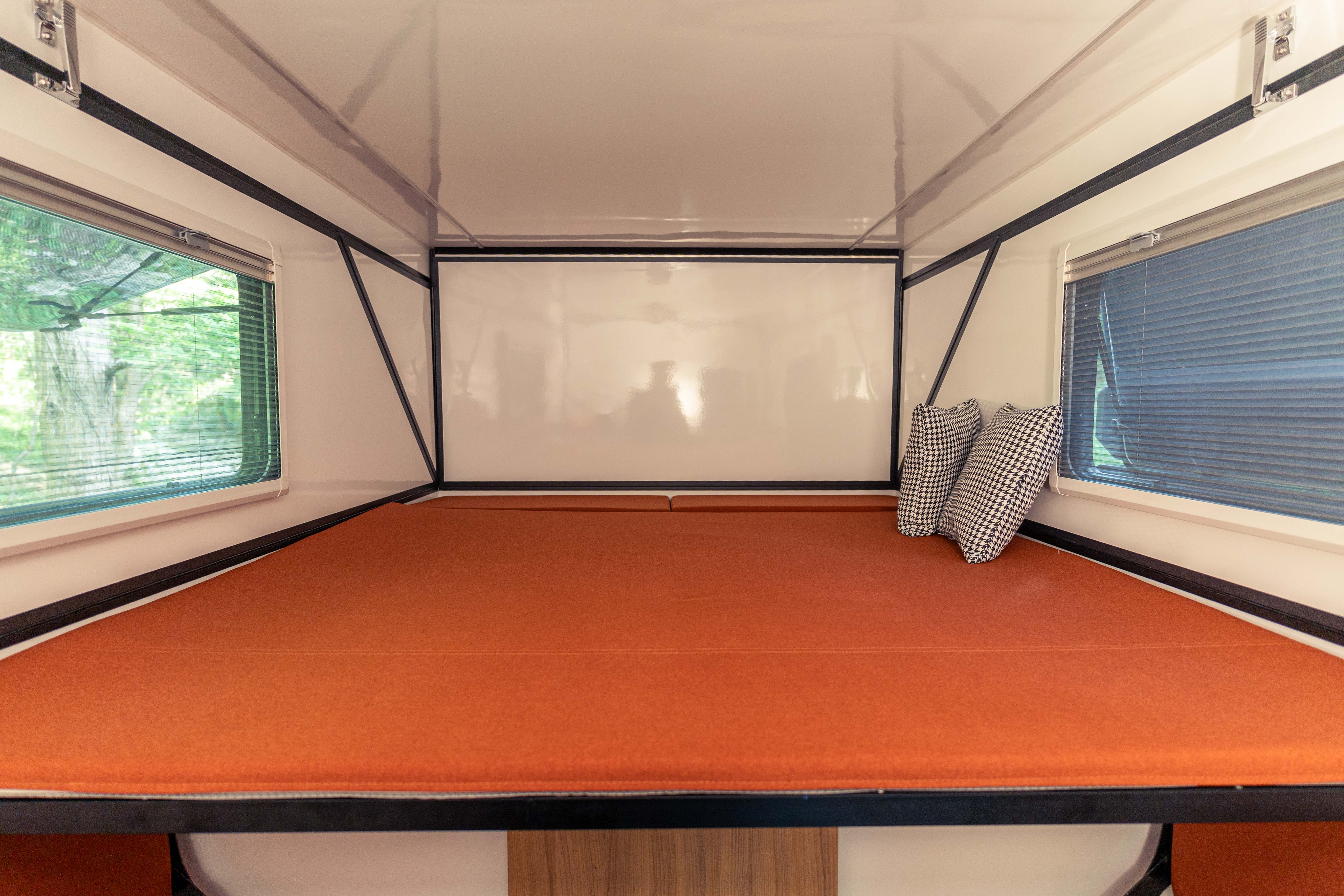 Queen-sized extended cabover bed: